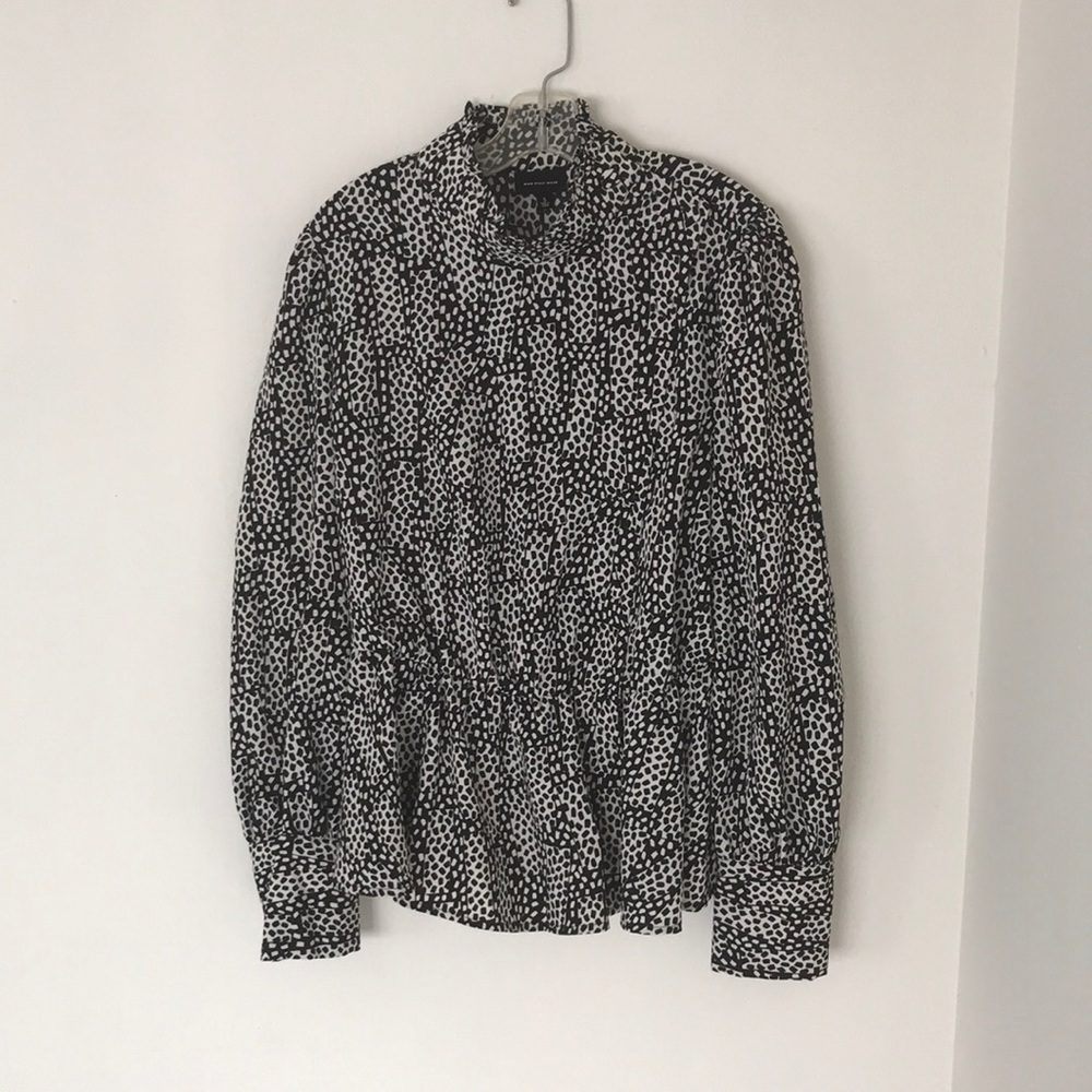 Black & White Geometric Blouse